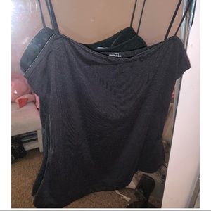 black crop tank